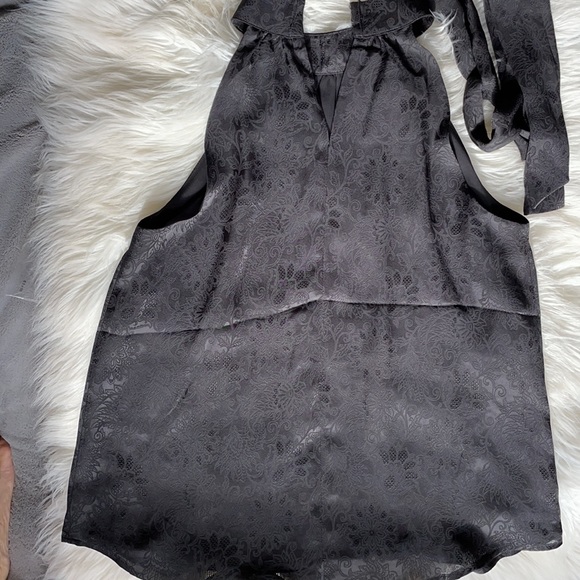 Express Top - Picture 8 of 8